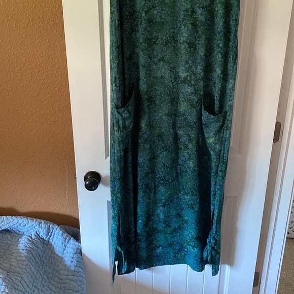 Maxi Tank Dress with Pockets - Picture 2 of 8